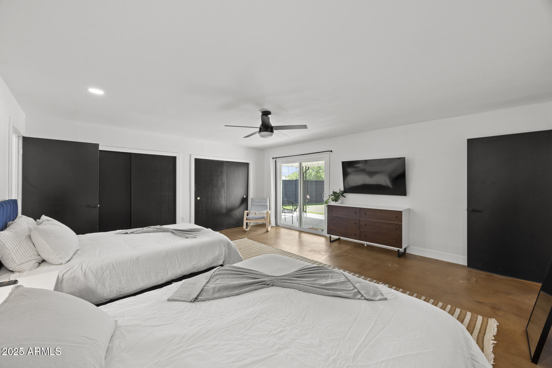 6909 E CORONADO Road
