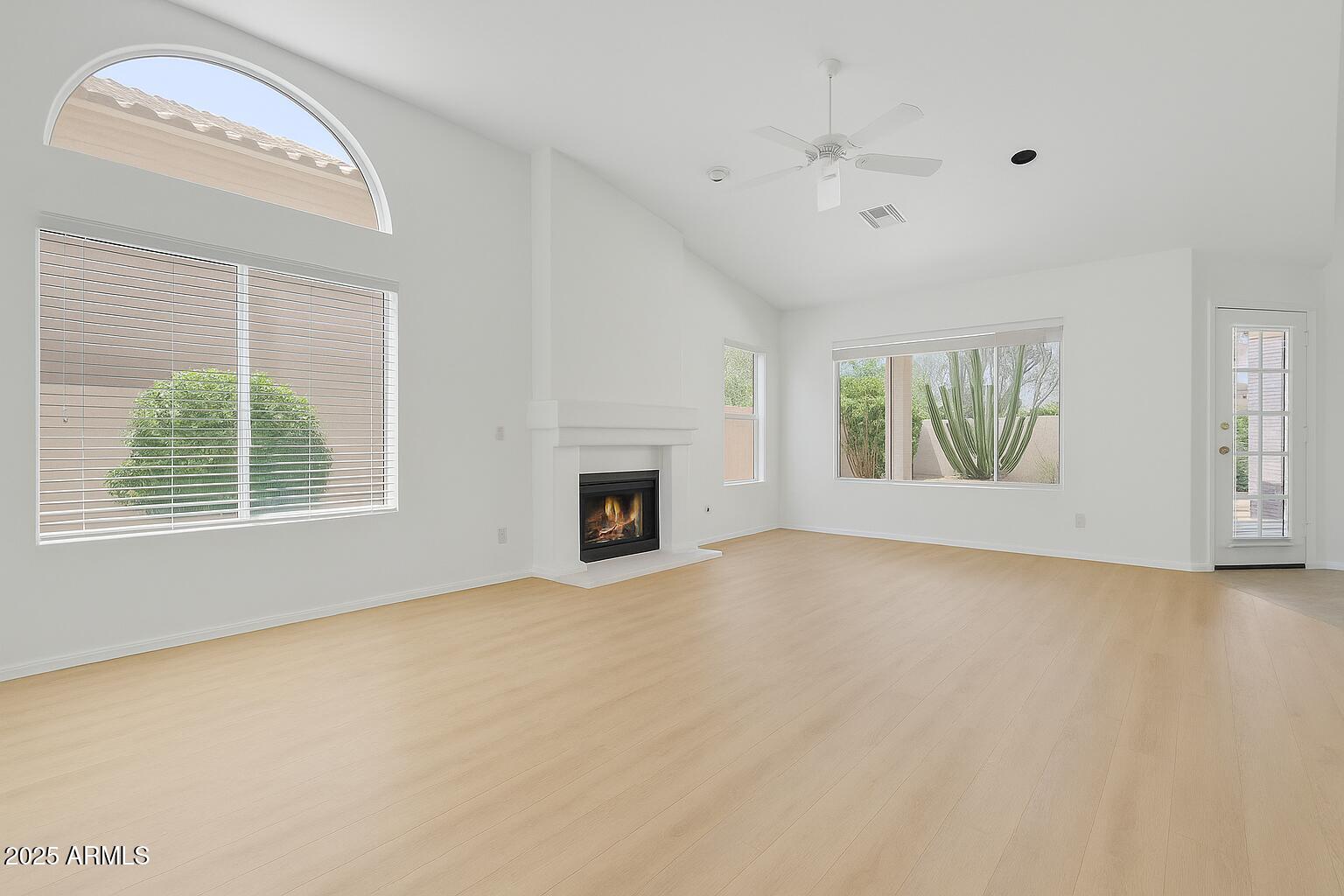 9127 E SIESTA Lane