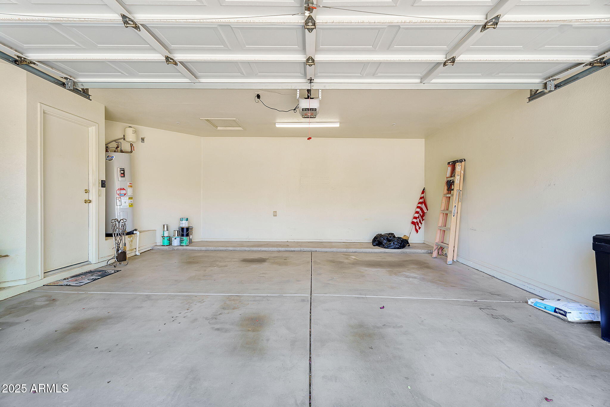 9127 E SIESTA Lane
