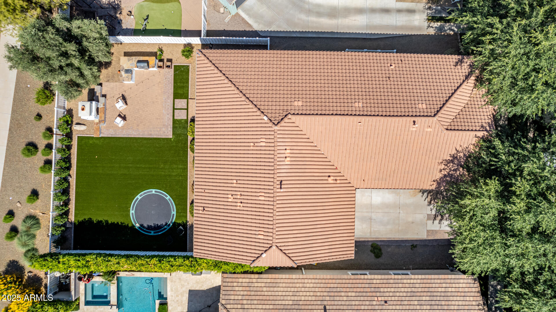 3030 E CAMELLIA Drive
