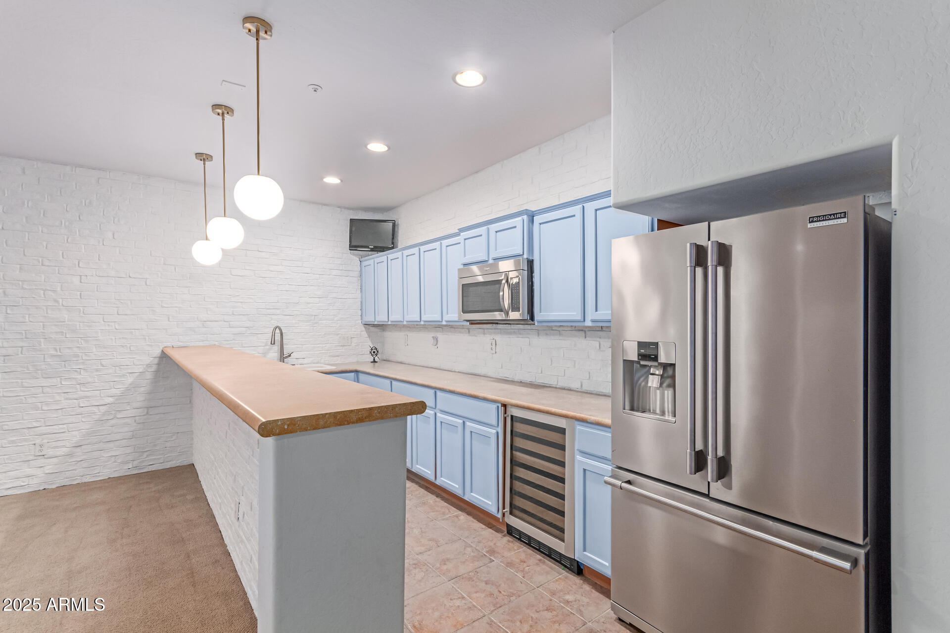3030 E CAMELLIA Drive