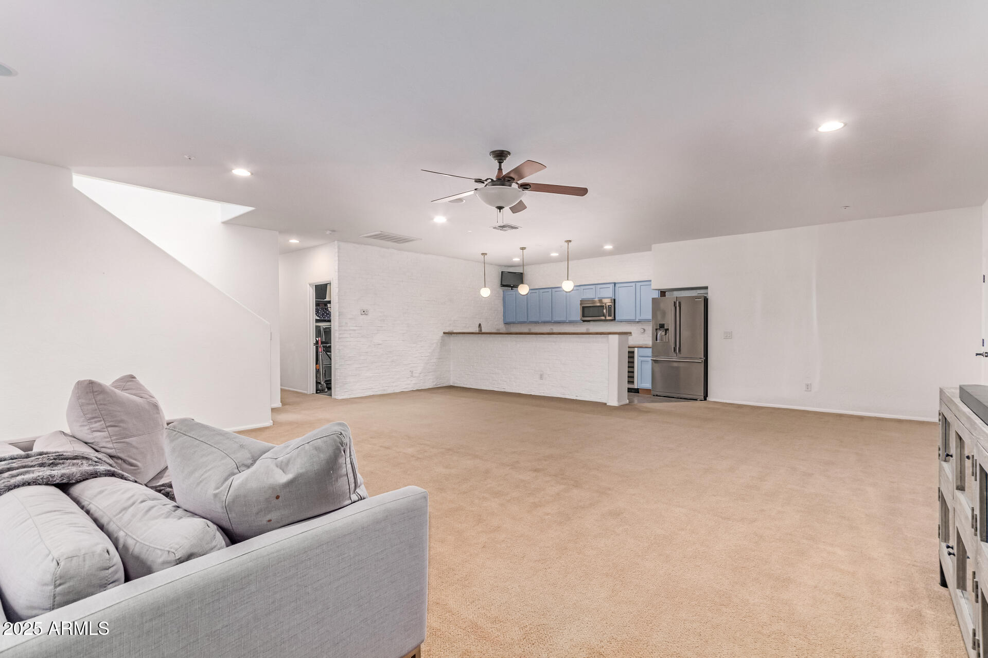 3030 E CAMELLIA Drive