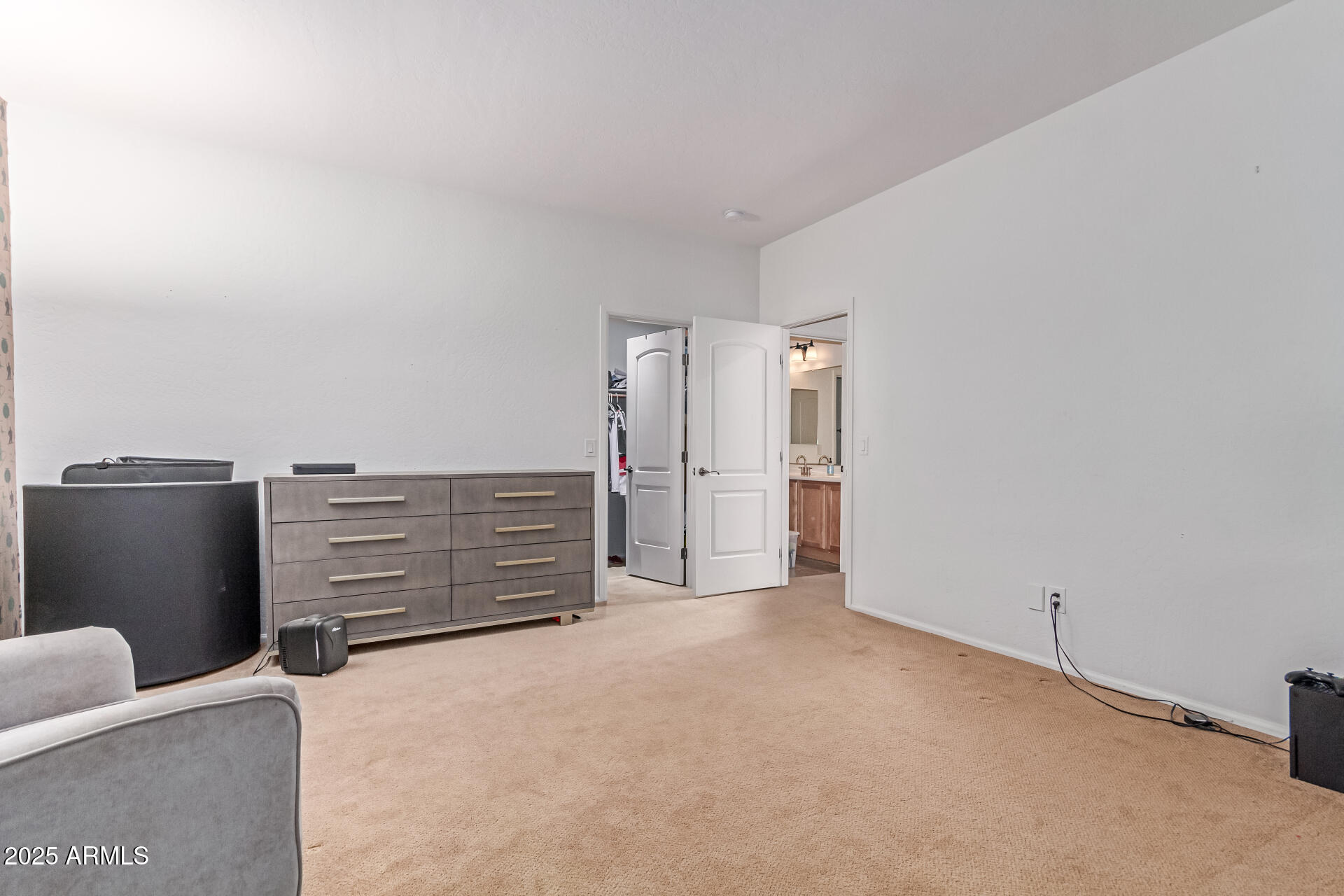3030 E CAMELLIA Drive