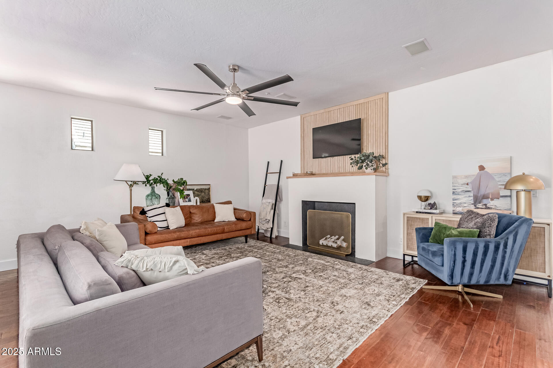 3030 E CAMELLIA Drive