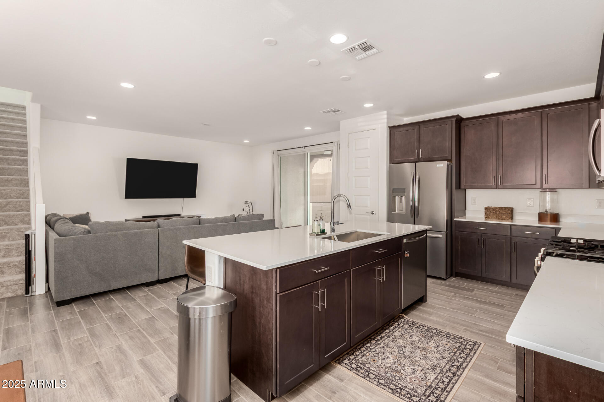 6259 S WESLEY