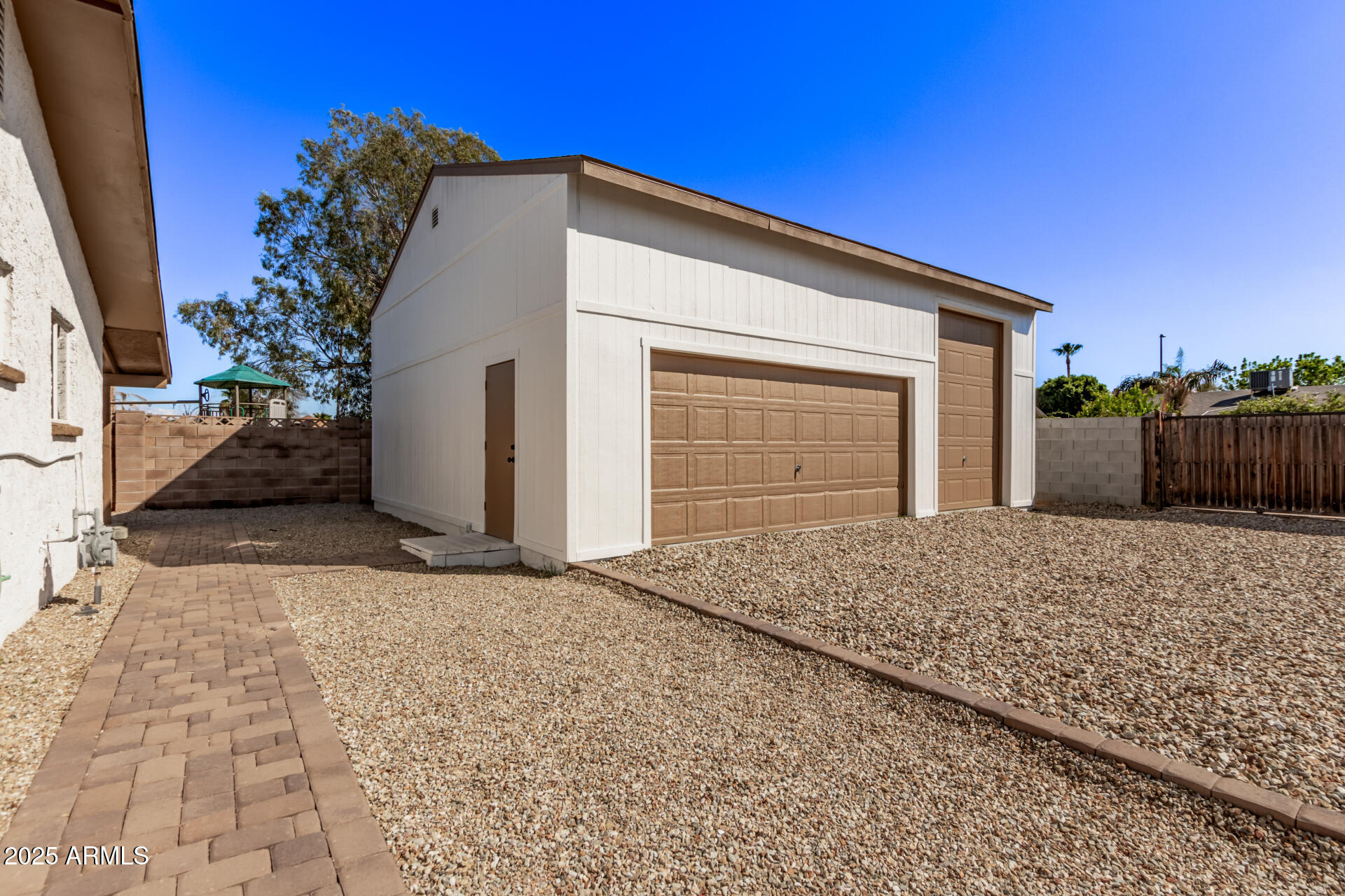 113 W RAWHIDE Avenue