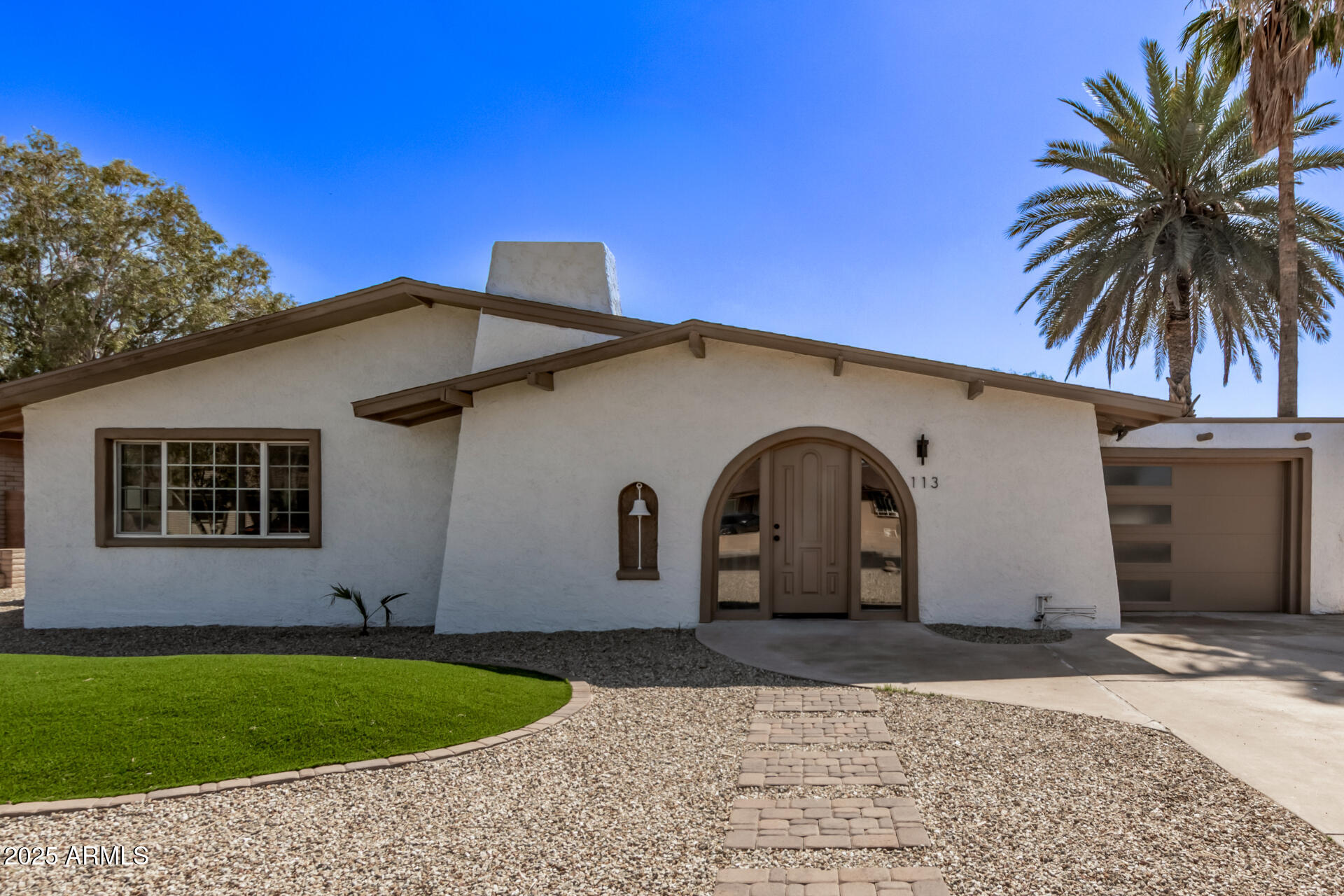 113 W RAWHIDE Avenue