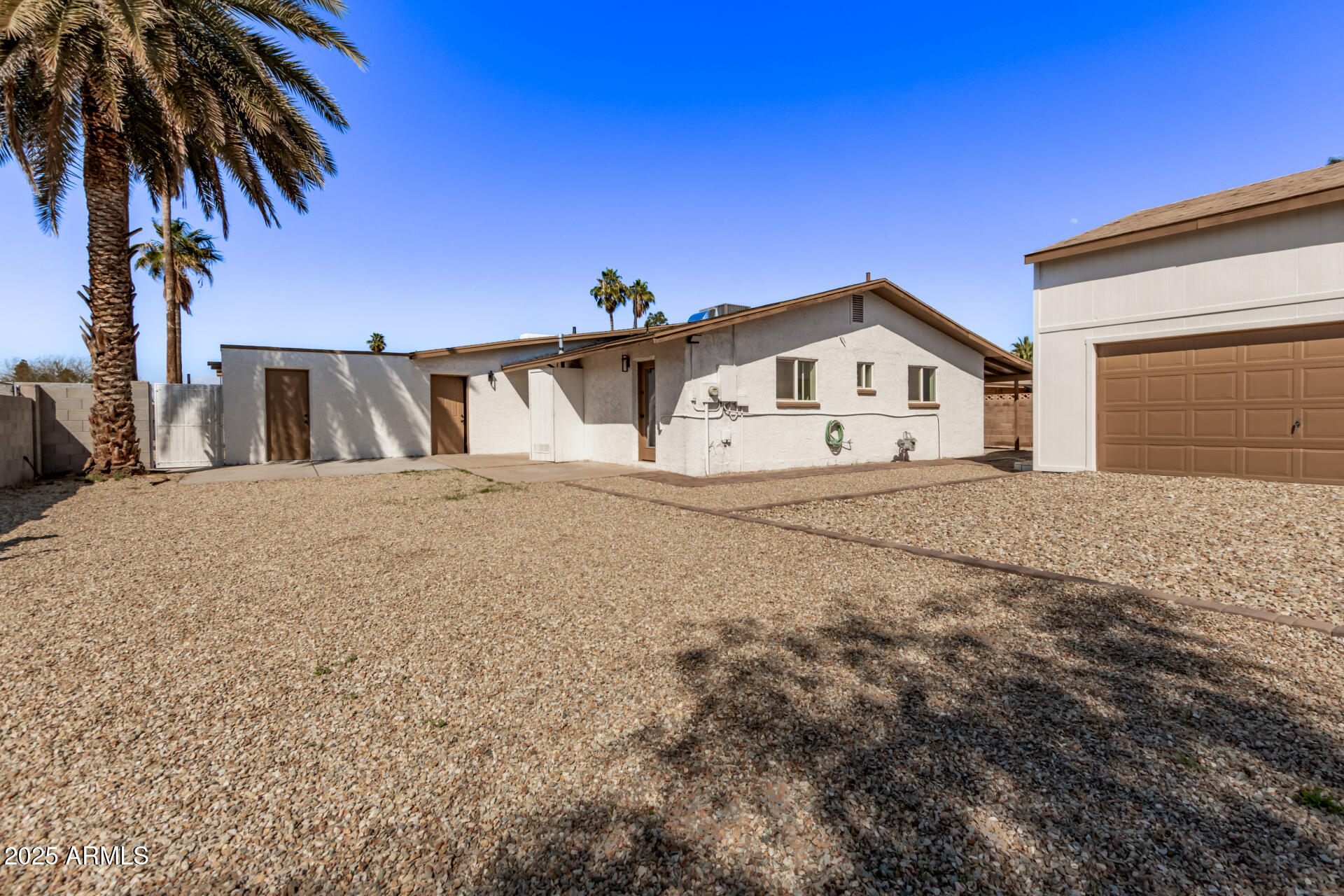 113 W RAWHIDE Avenue
