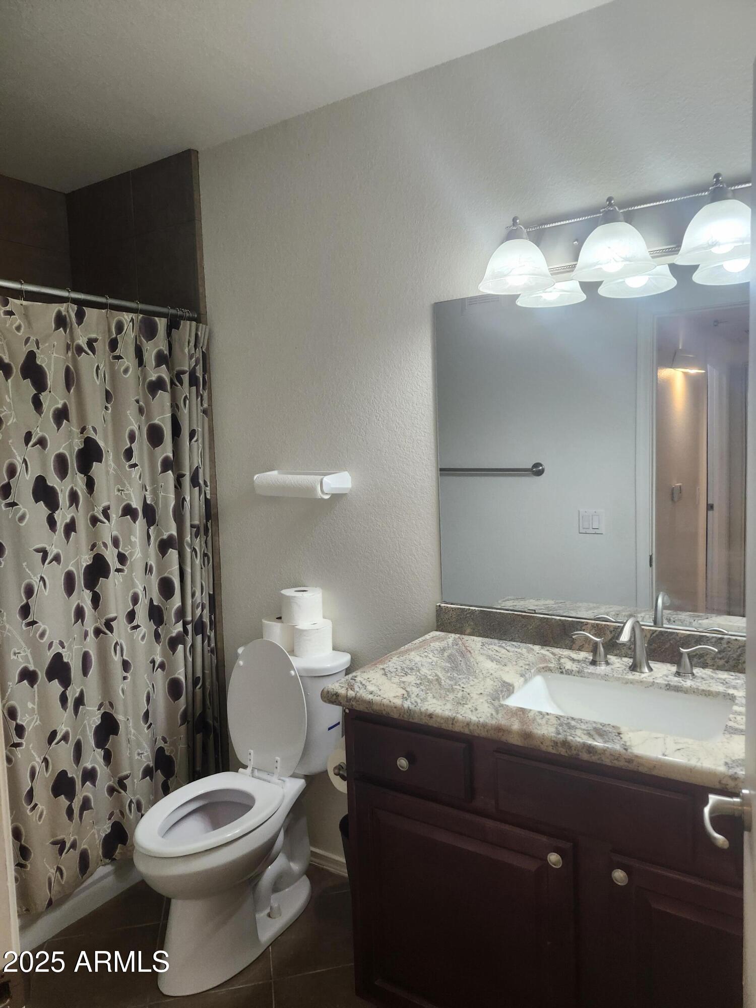 4925 E DESERT COVE Avenue, 135