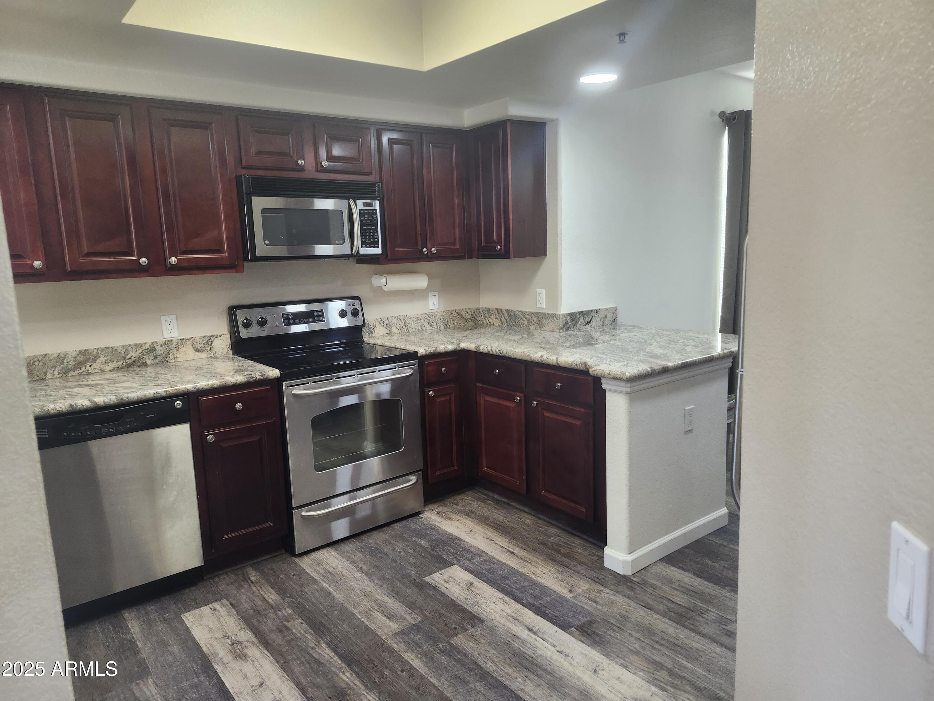 4925 E DESERT COVE Avenue, 135