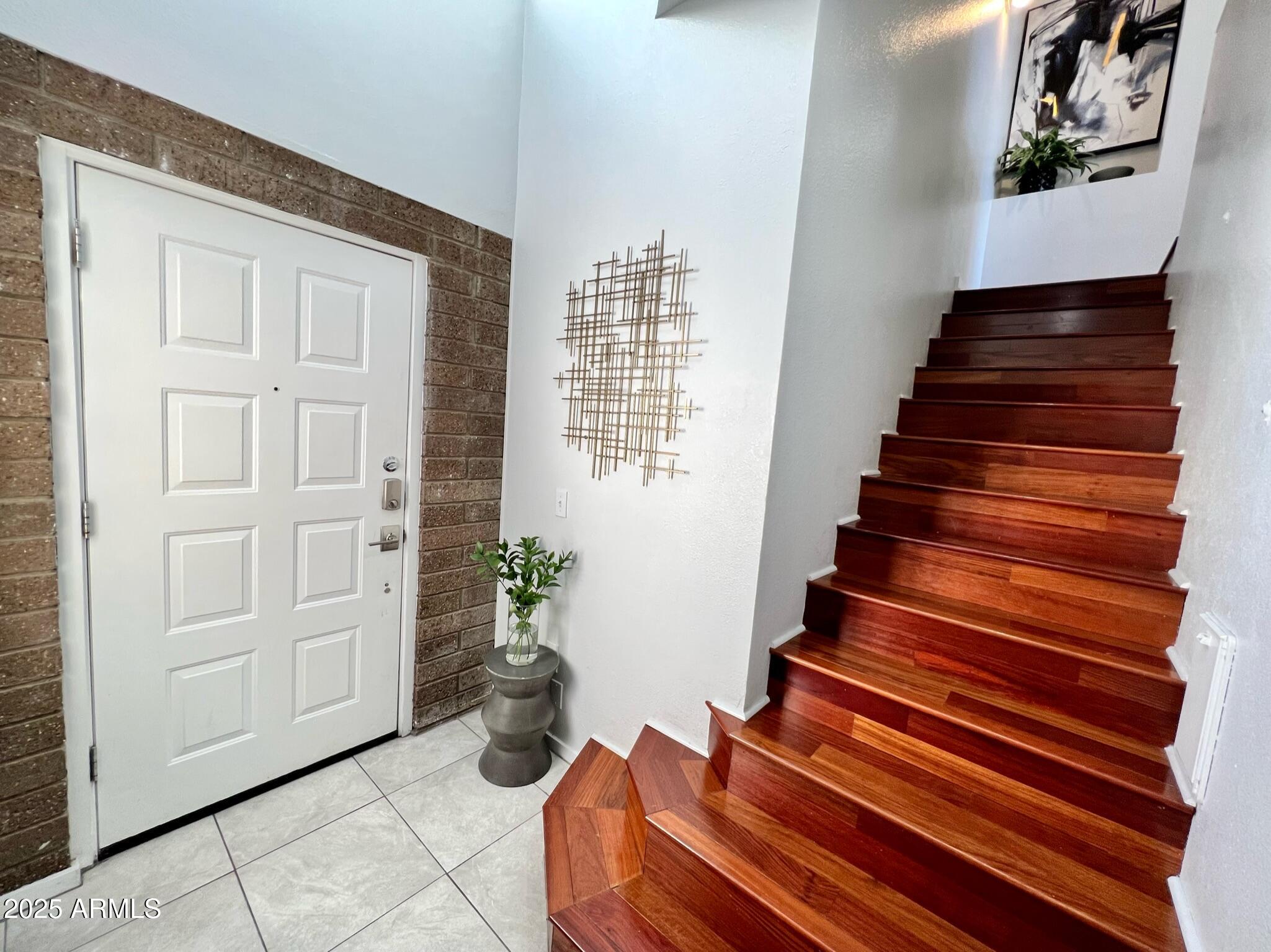 3633 N 3RD Avenue, 2051