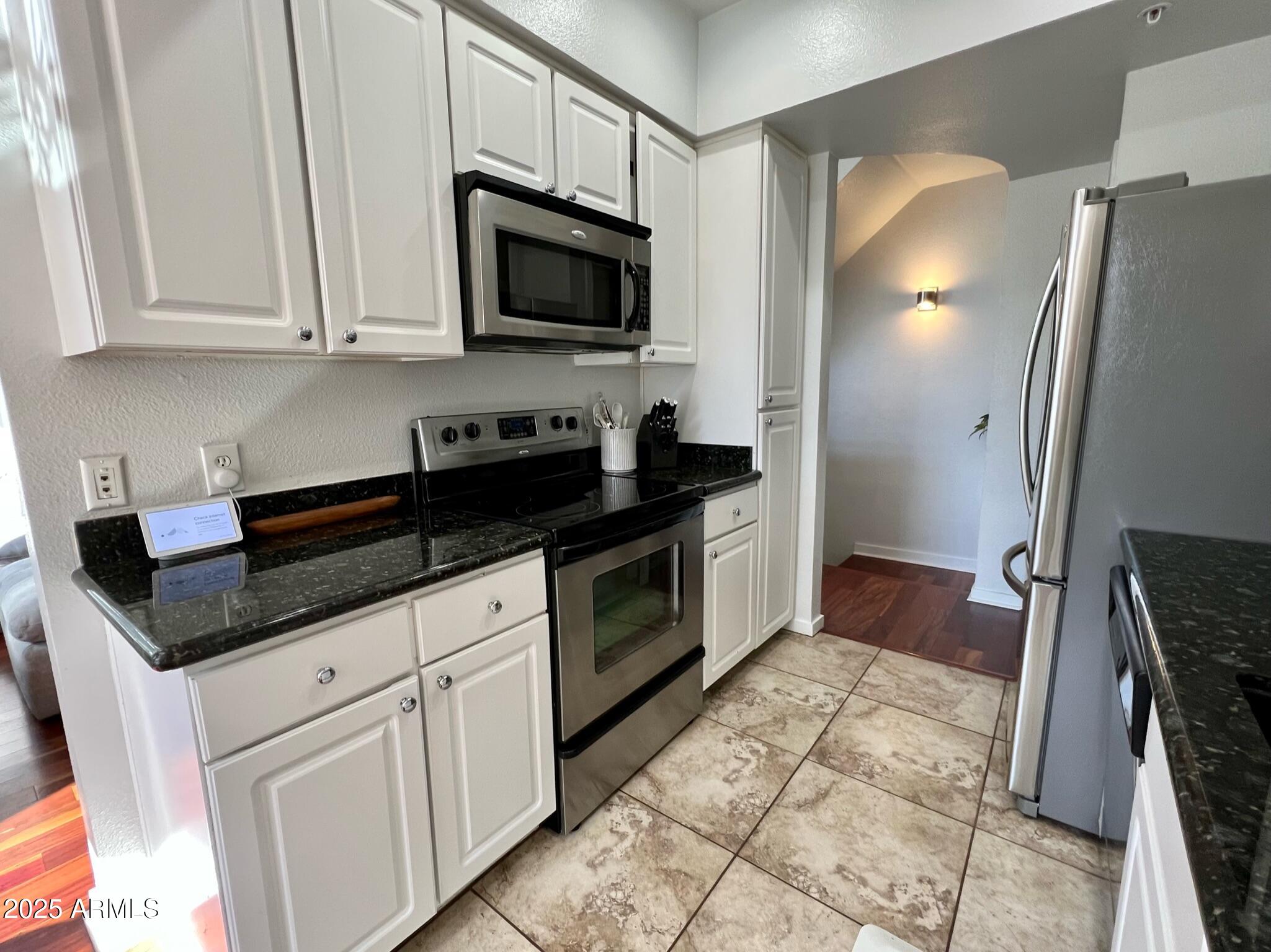 3633 N 3RD Avenue, 2051