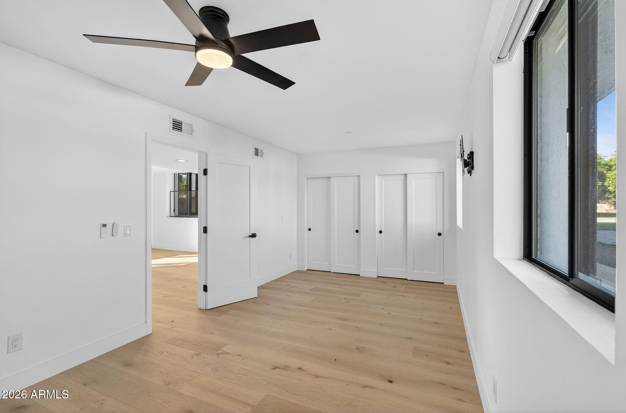 2223 E CLAXTON Street