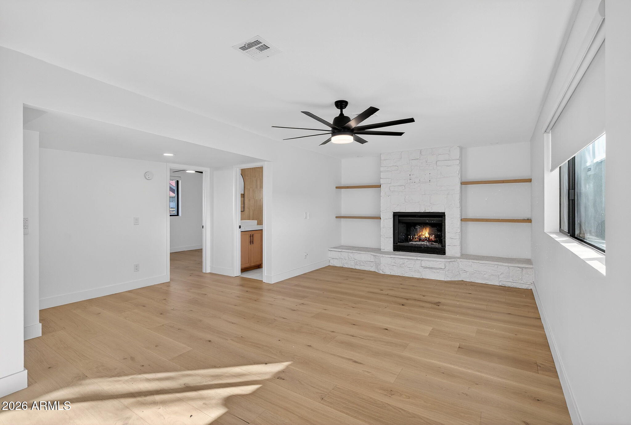 2223 E CLAXTON Street