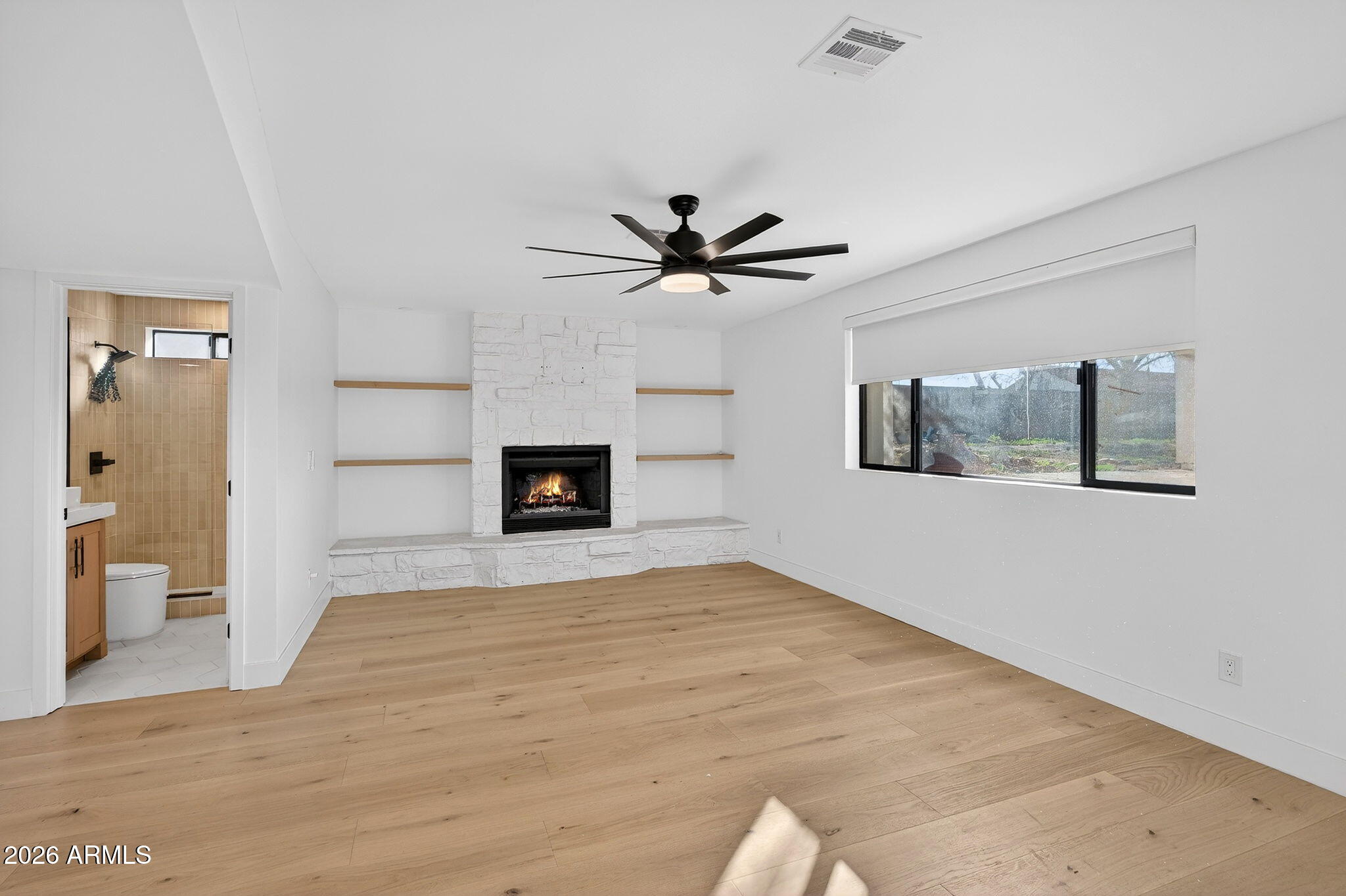 2223 E CLAXTON Street