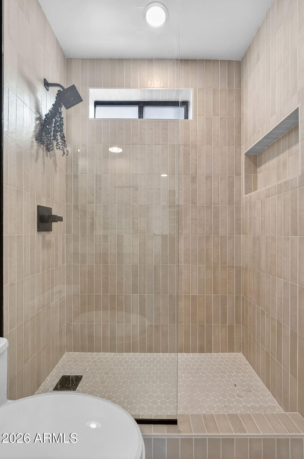 2223 E CLAXTON Street