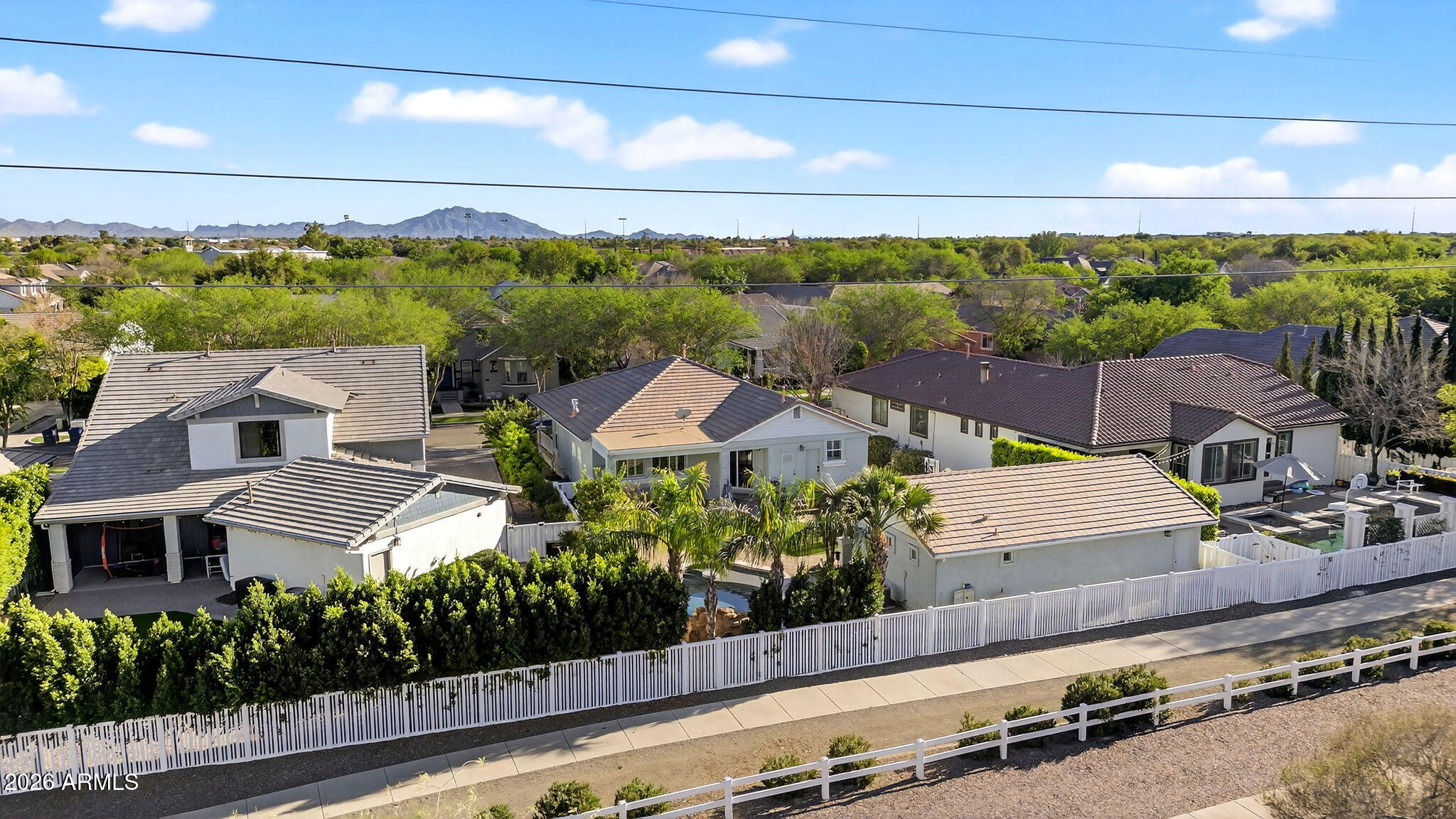 2860 E CAMELLIA Drive