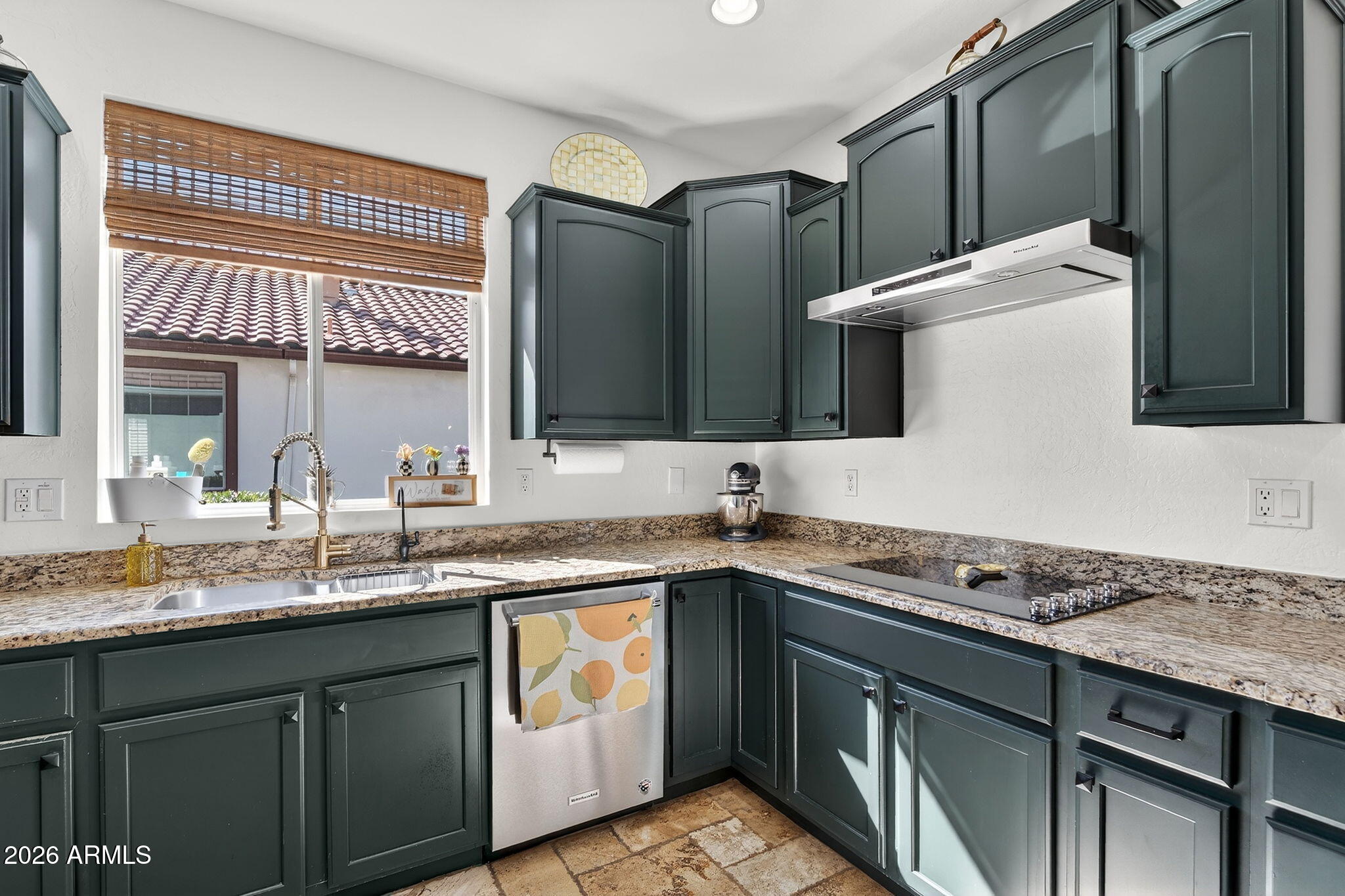 2860 E CAMELLIA Drive