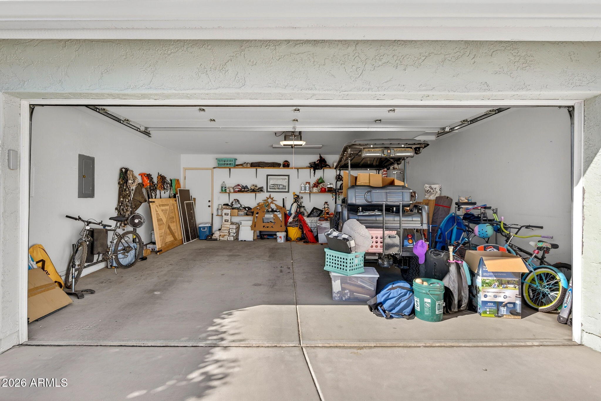 2860 E CAMELLIA Drive