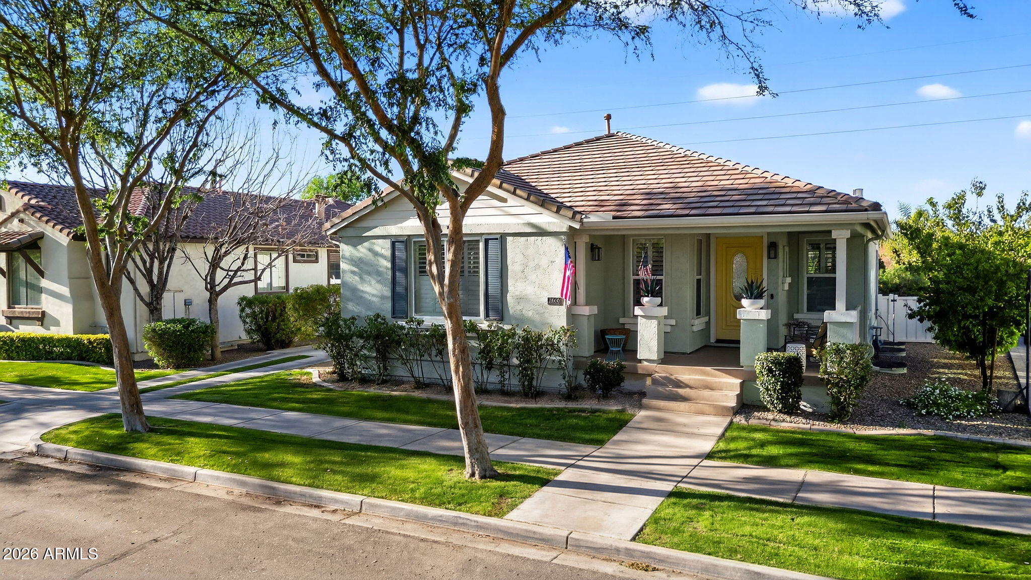 2860 E CAMELLIA Drive