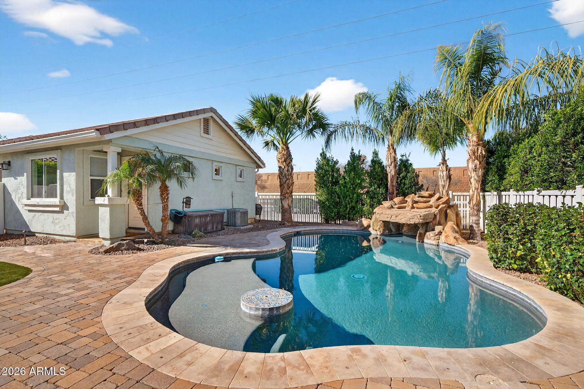 2860 E CAMELLIA Drive