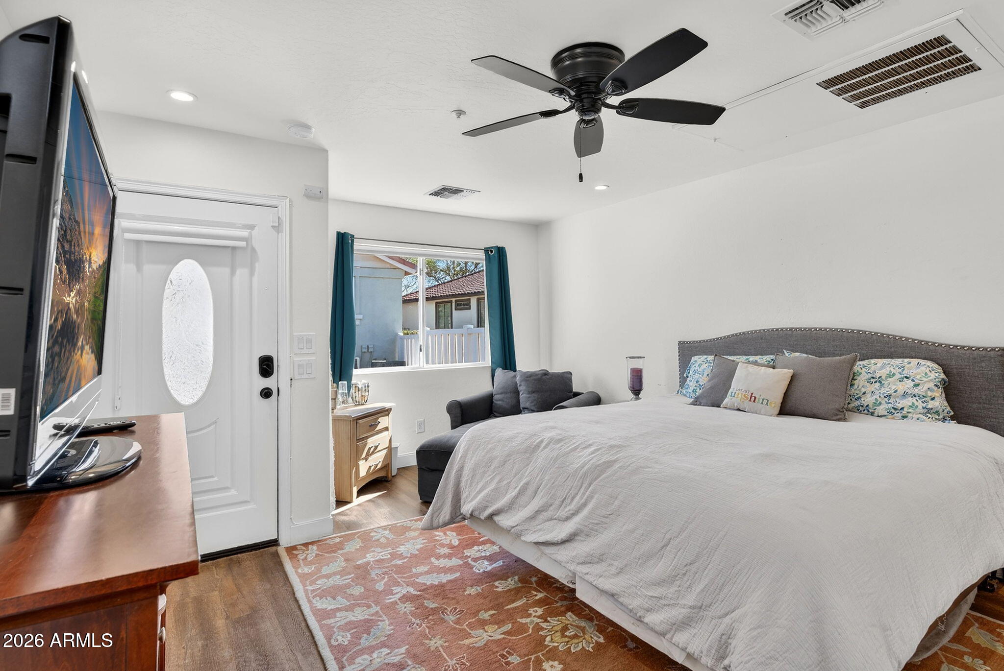 2860 E CAMELLIA Drive