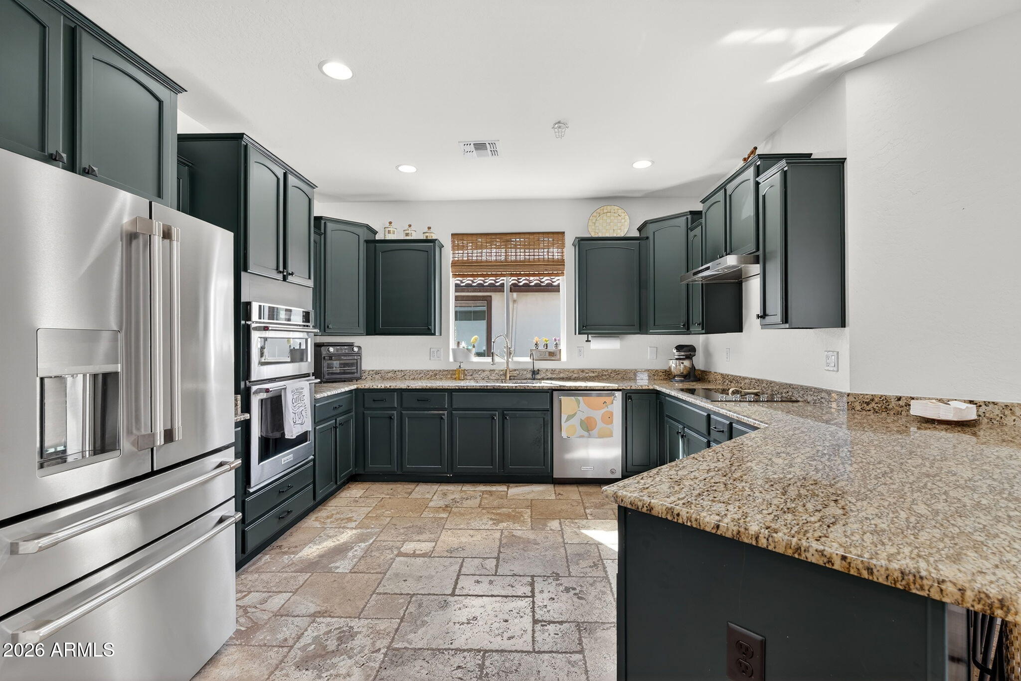 2860 E CAMELLIA Drive