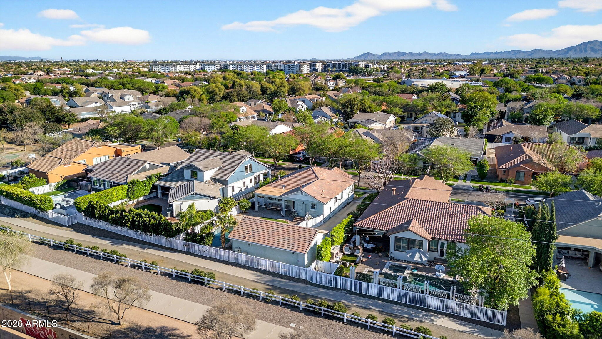 2860 E CAMELLIA Drive