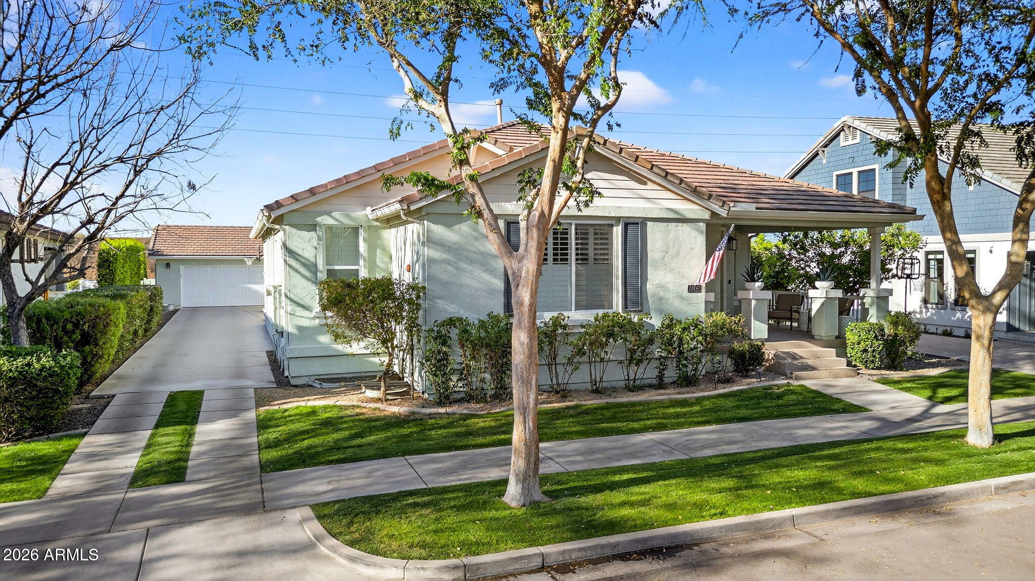 2860 E CAMELLIA Drive