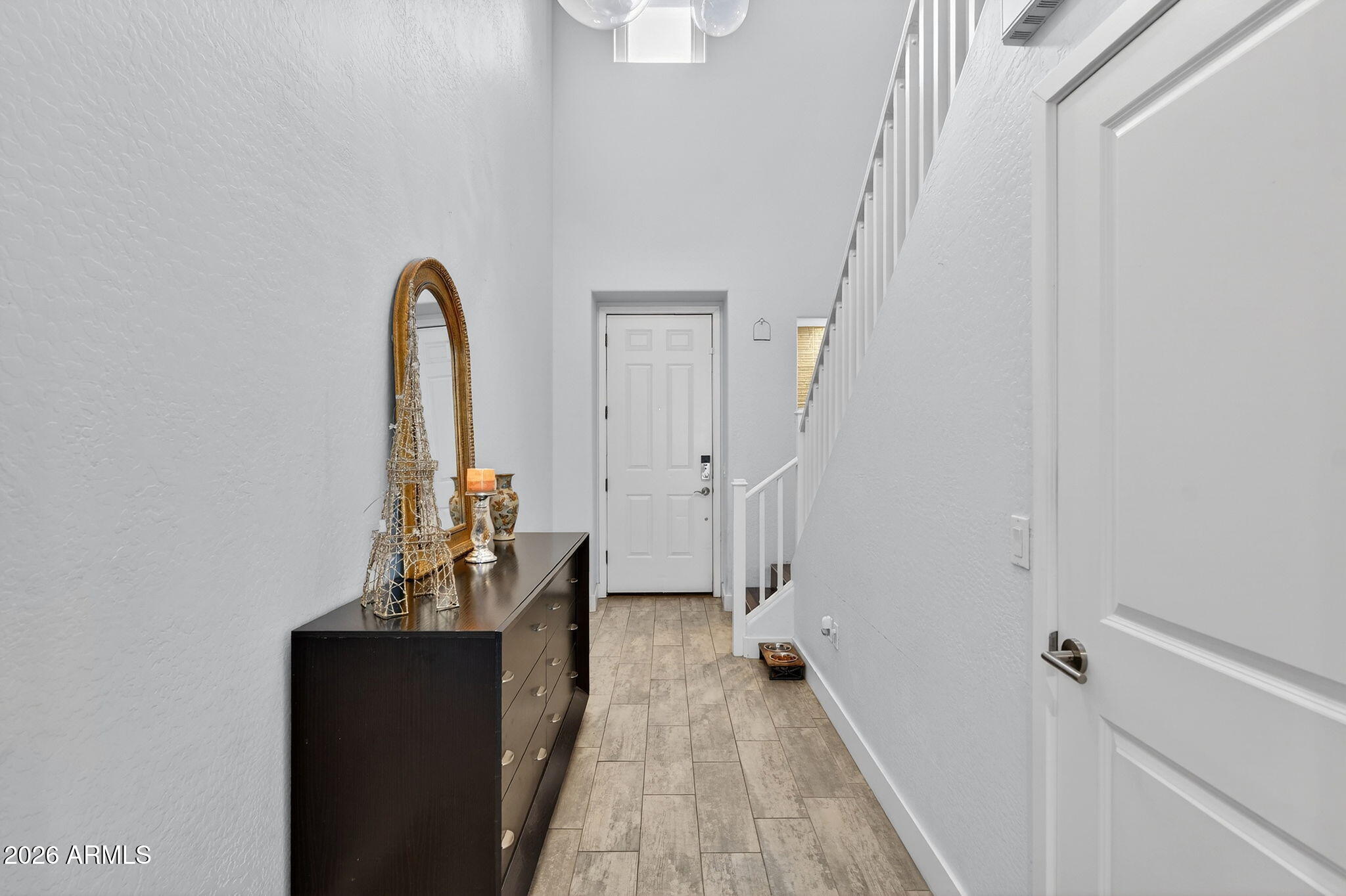 706 E WASHINGTON Street 207