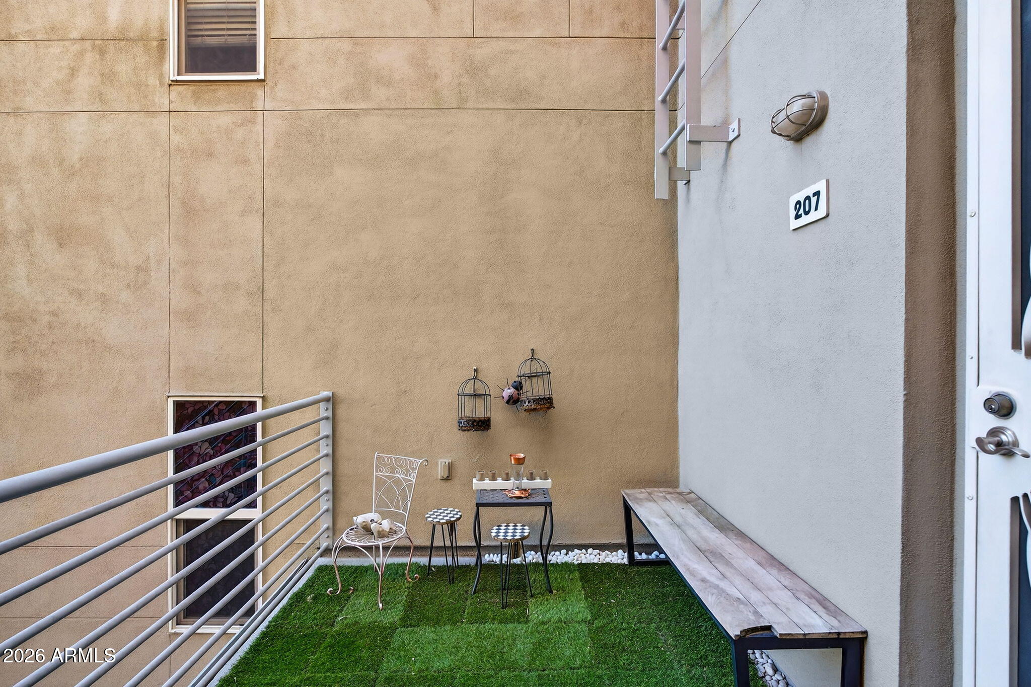 706 E WASHINGTON Street 207