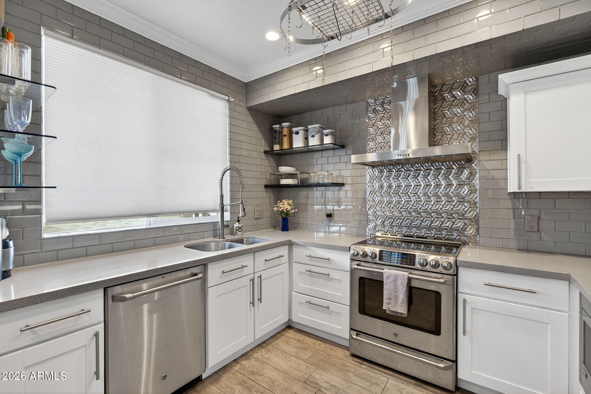 706 E WASHINGTON Street 207