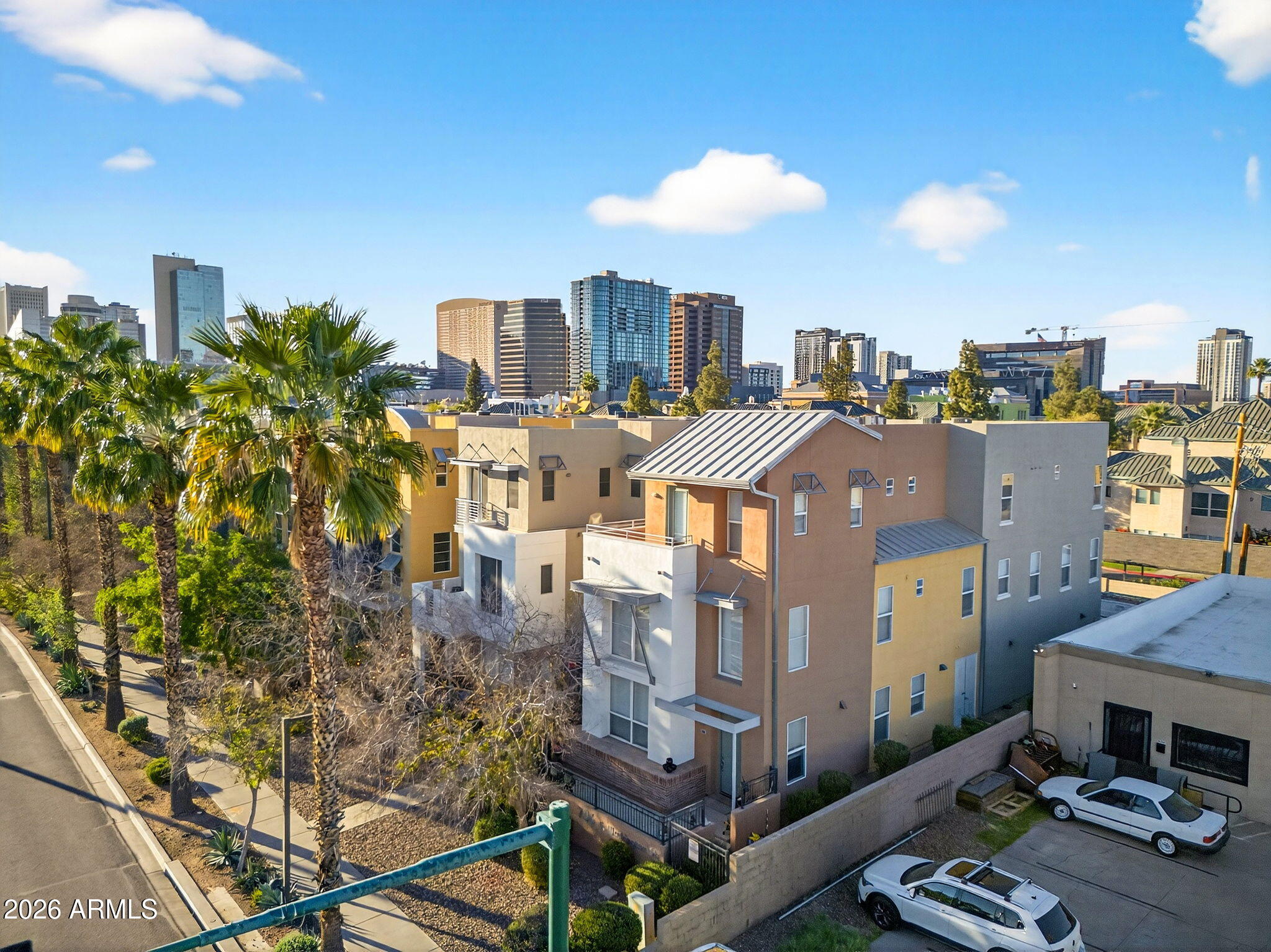 706 E WASHINGTON Street 207