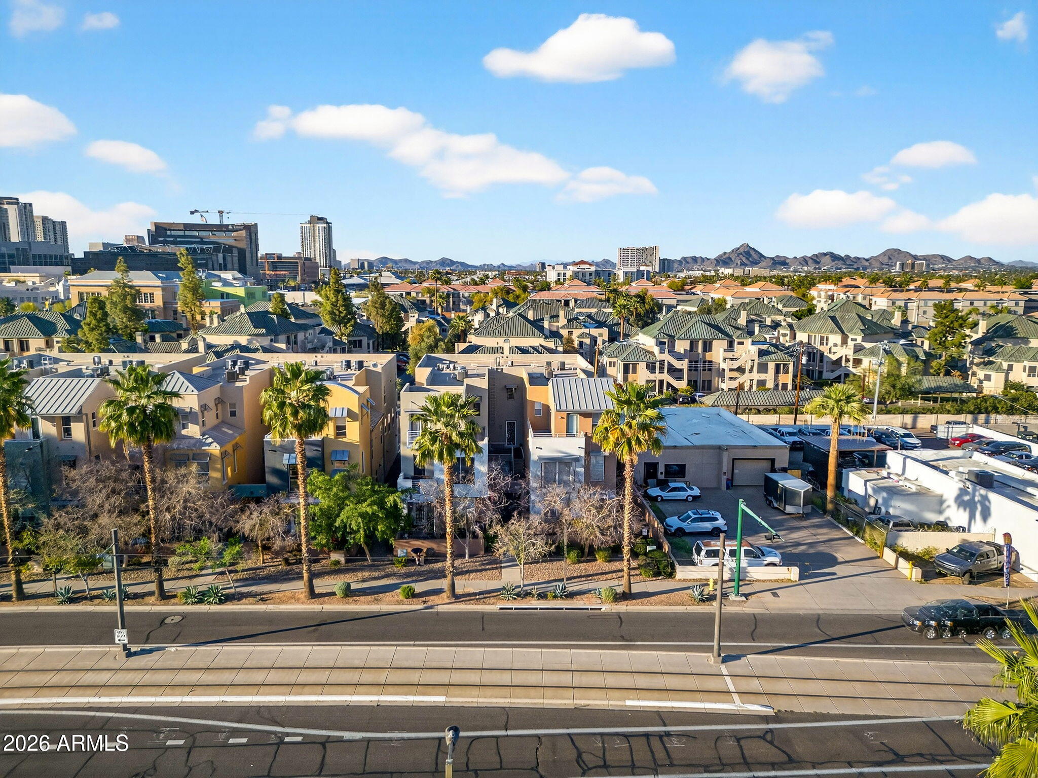 706 E WASHINGTON Street 207