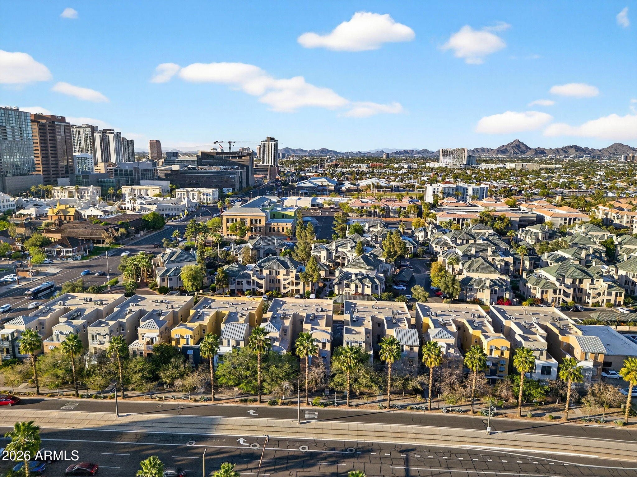 706 E WASHINGTON Street 207