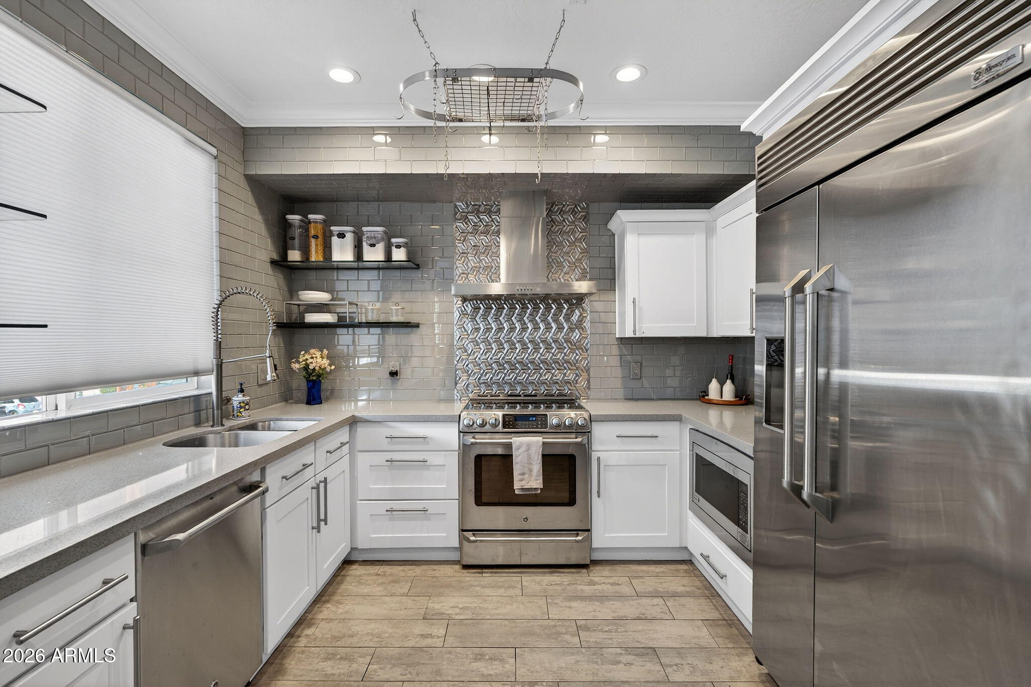 706 E WASHINGTON Street 207