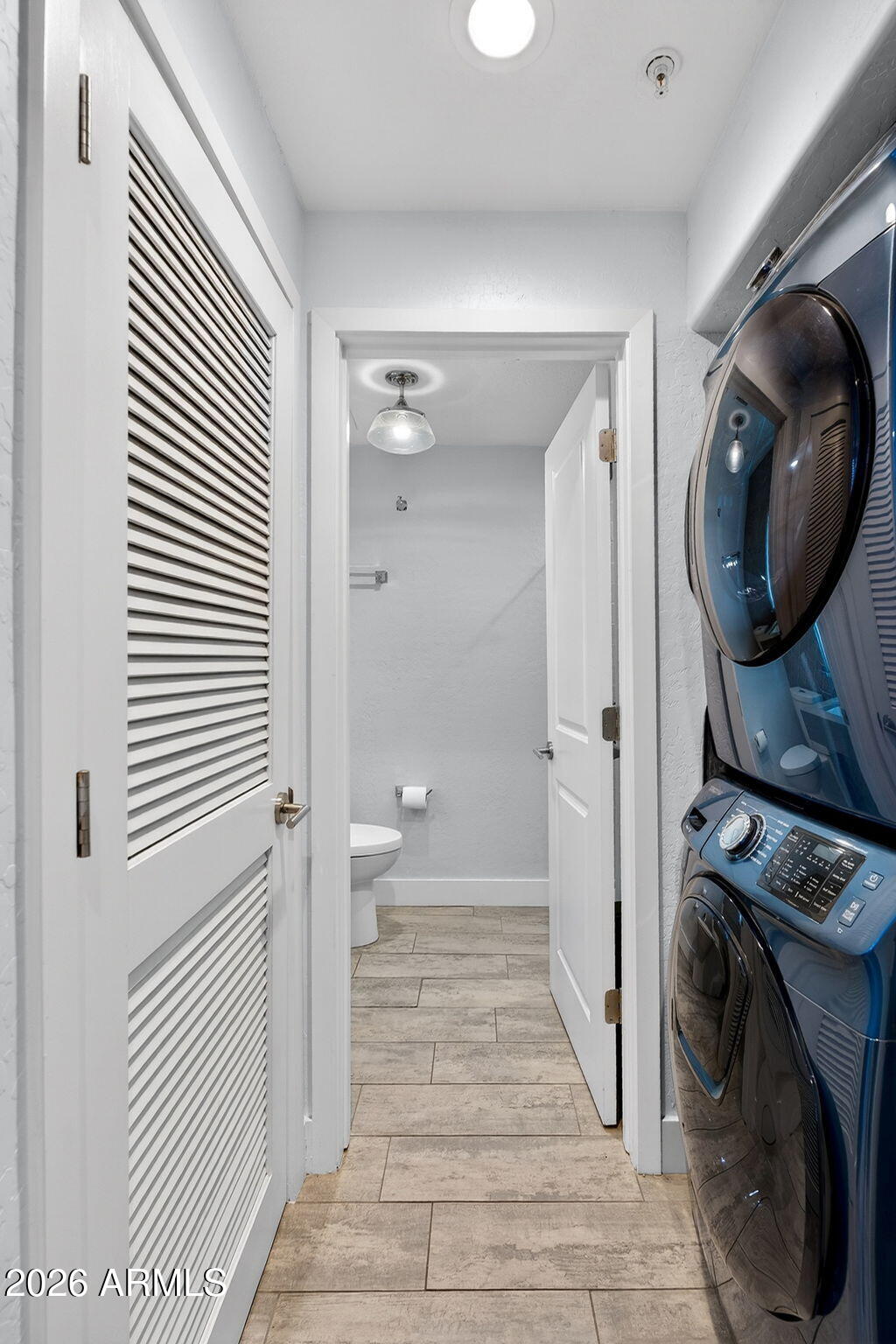 706 E WASHINGTON Street 207