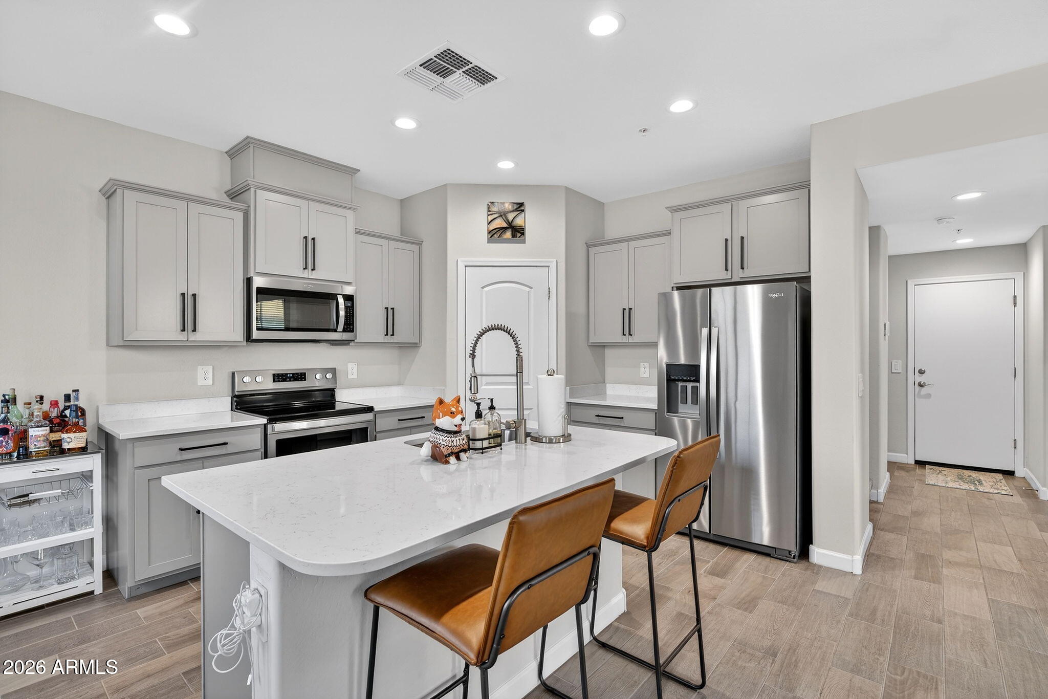 1255 N ARIZONA Avenue 1354