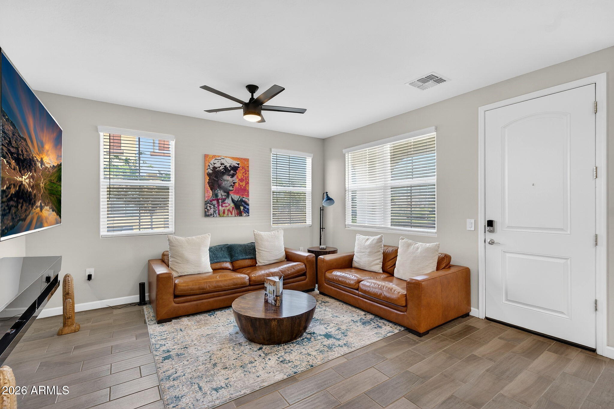 1255 N ARIZONA Avenue 1354