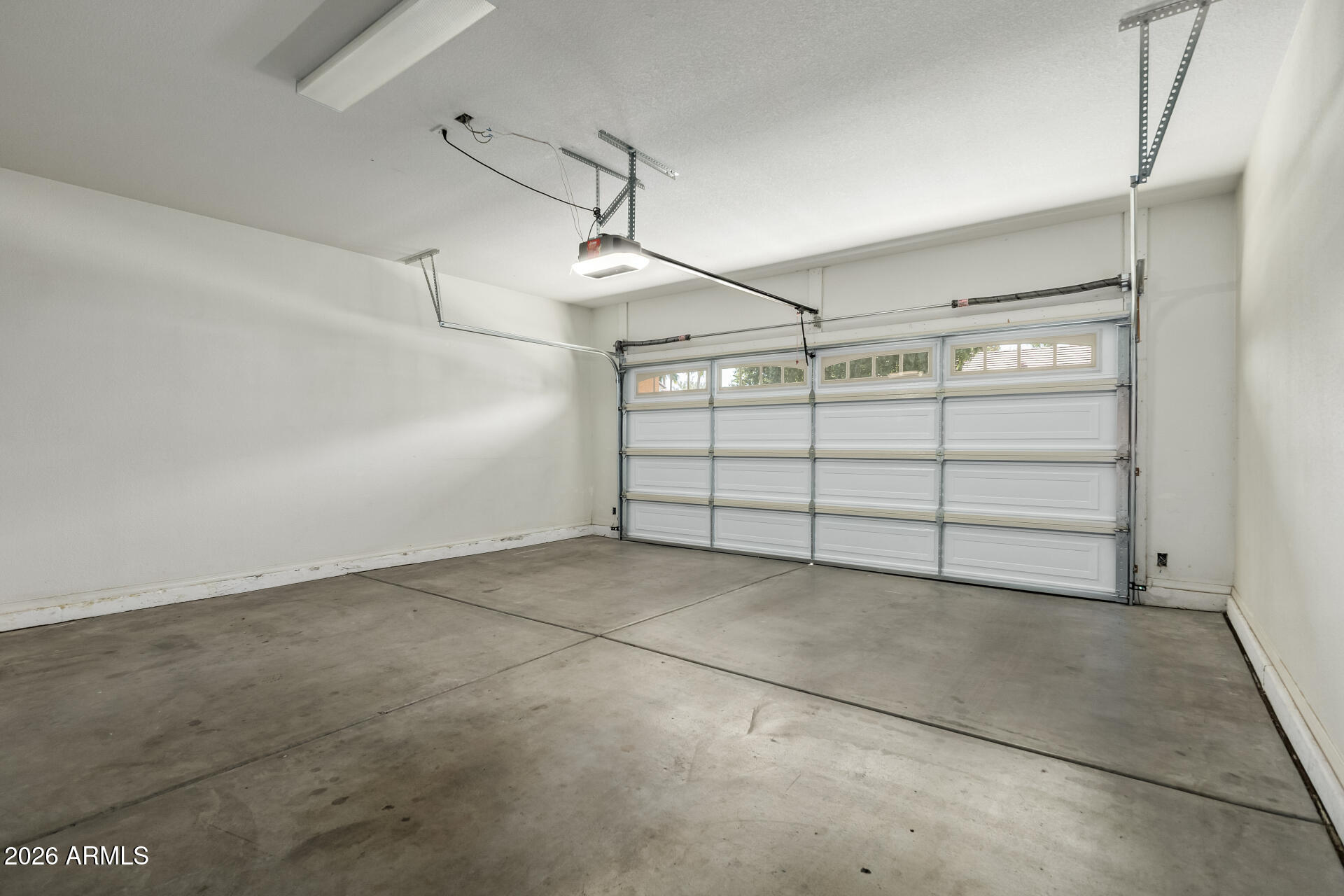 9108 E GABLE Avenue
