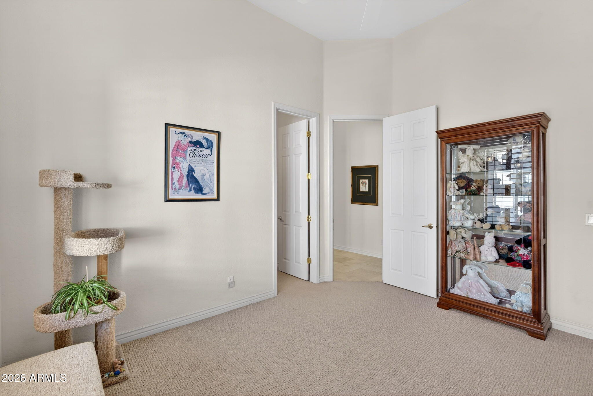 1961 S SANTA ANNA Drive