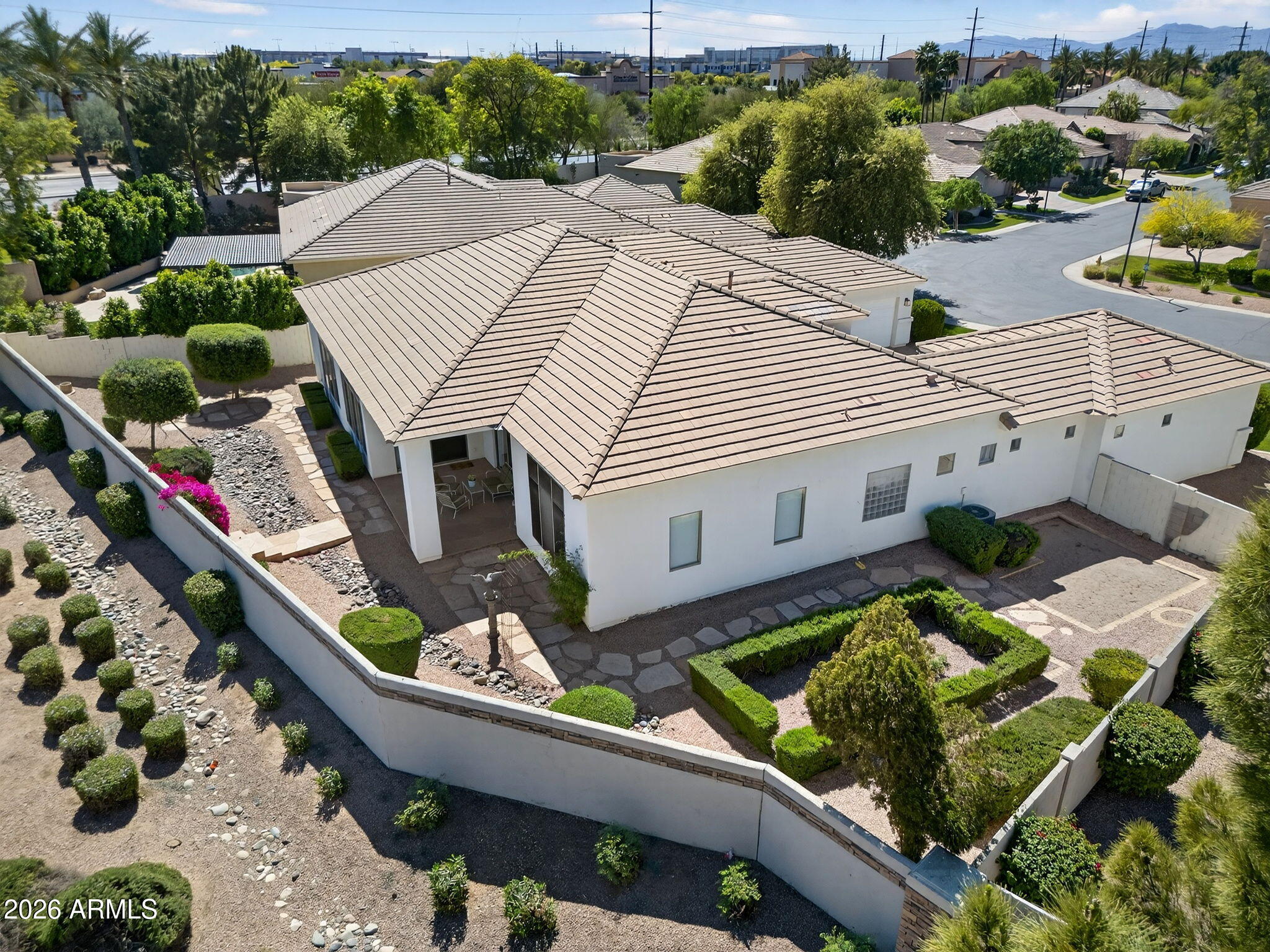 1961 S SANTA ANNA Drive