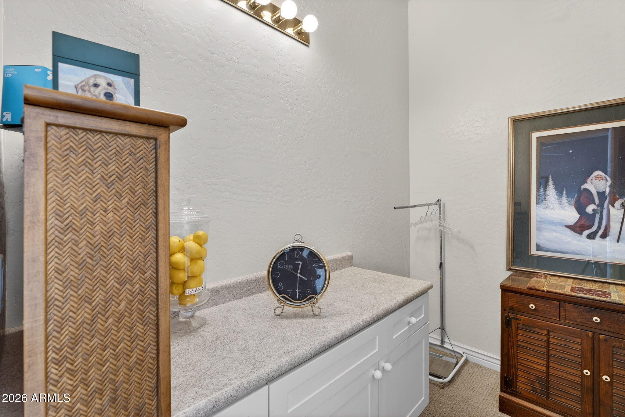 1961 S SANTA ANNA Drive