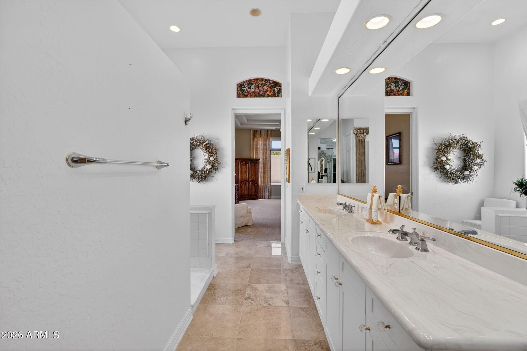 1961 S SANTA ANNA Drive