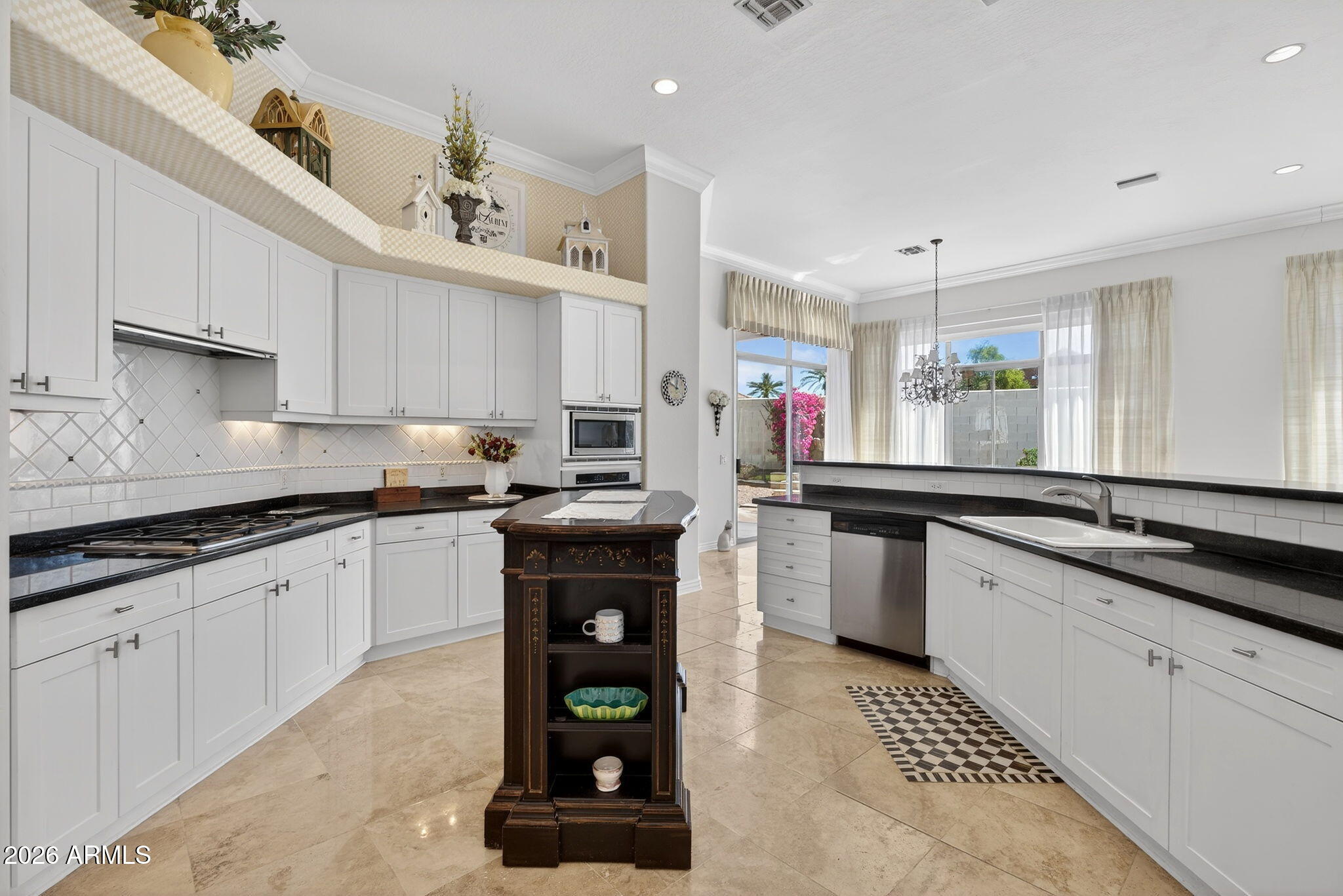 1961 S SANTA ANNA Drive