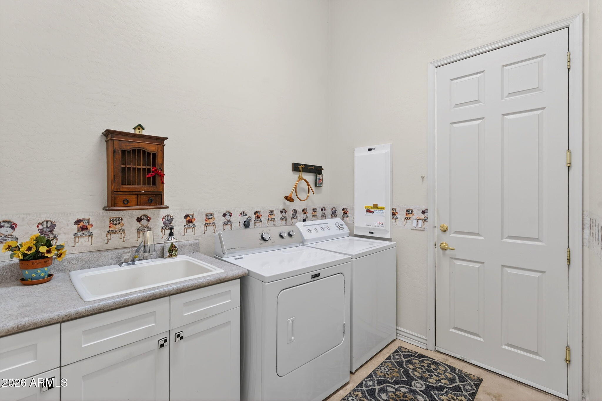 1961 S SANTA ANNA Drive