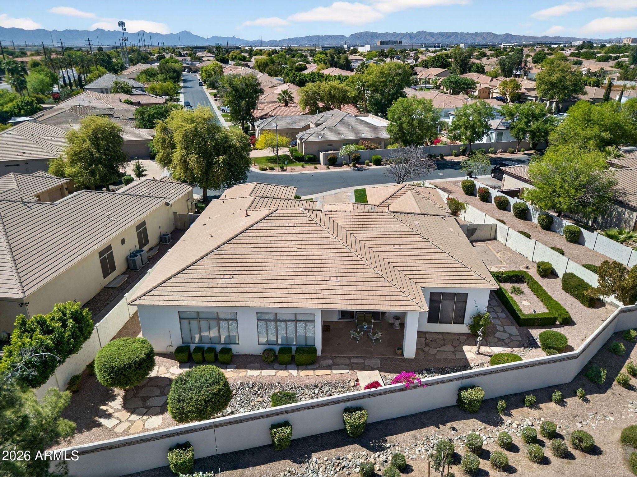 1961 S SANTA ANNA Drive