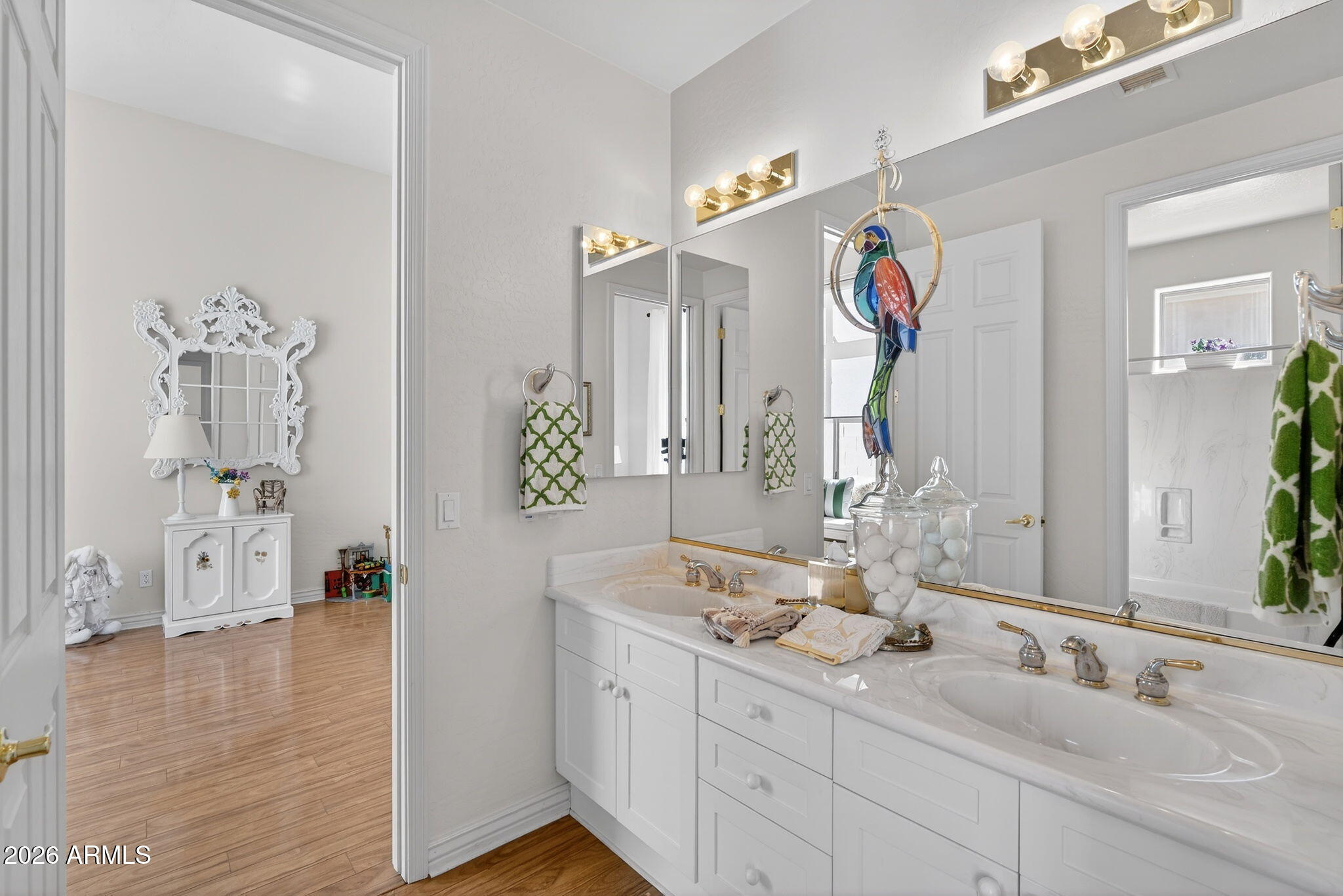 1961 S SANTA ANNA Drive