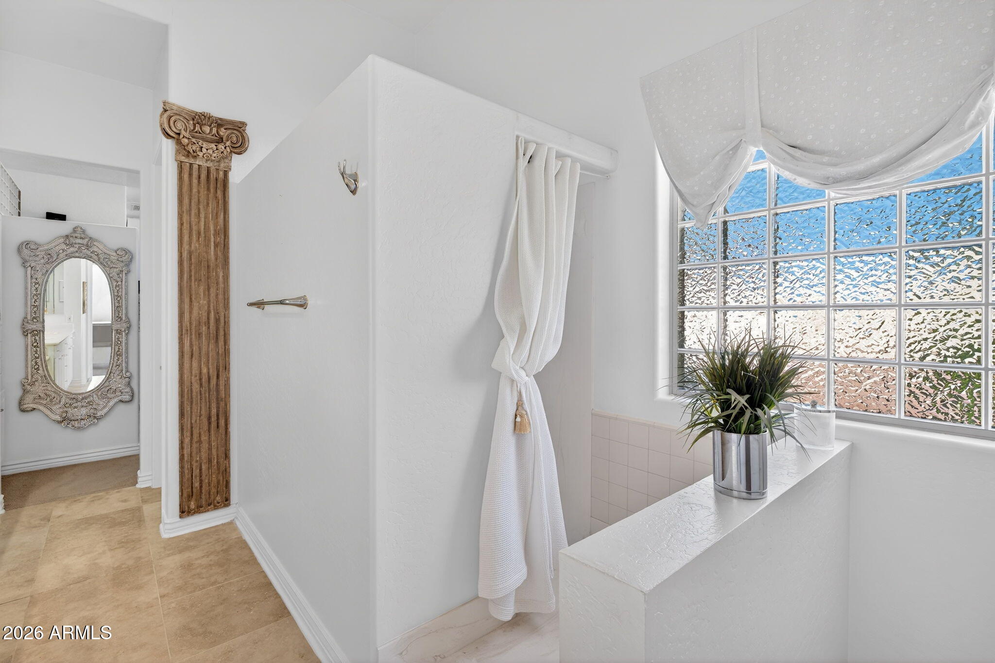 1961 S SANTA ANNA Drive