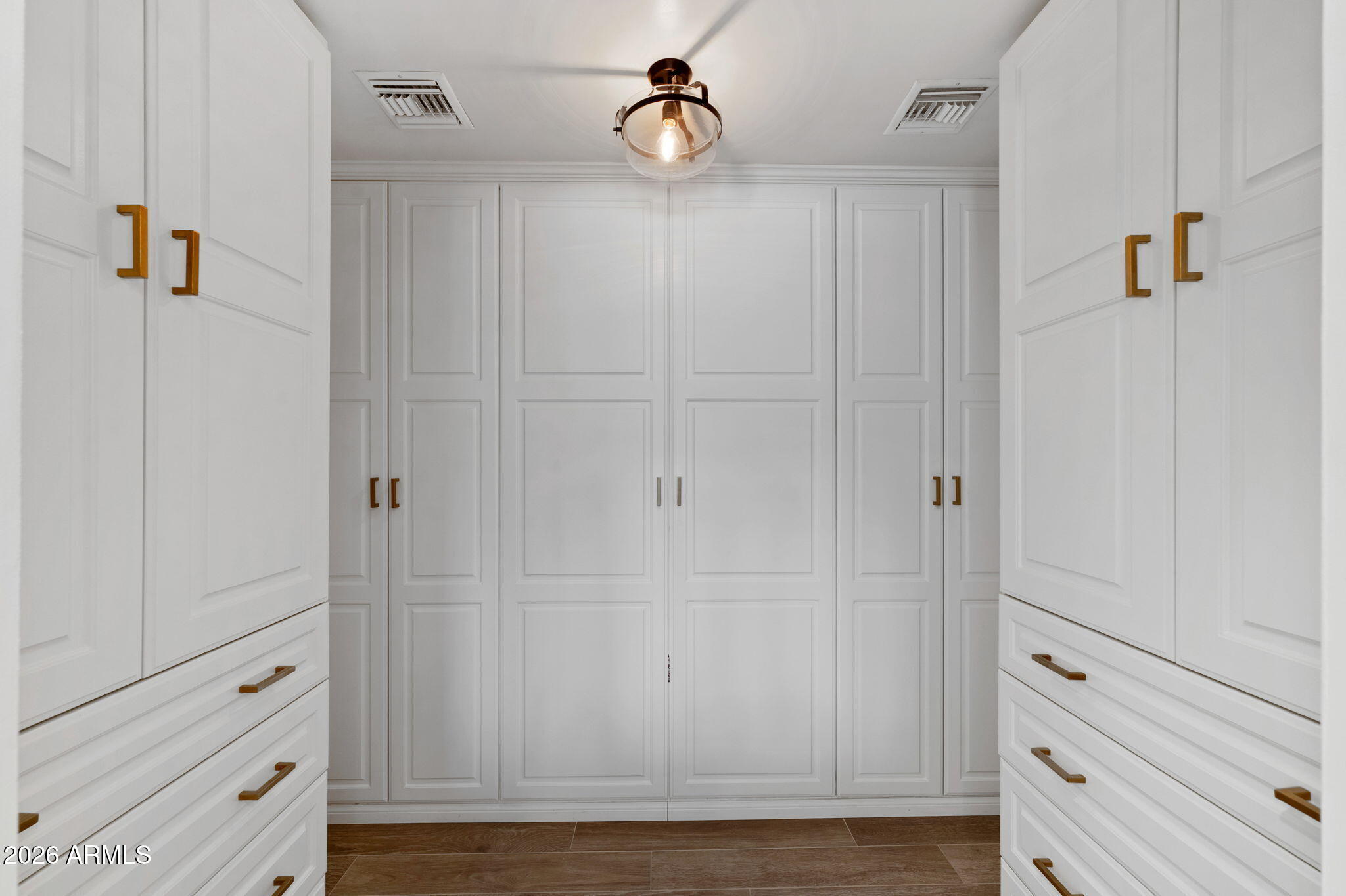 1441 E CAROLINE Lane